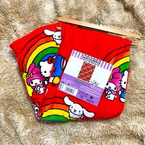 Hard to find Viral Hello Kitty throw blanket